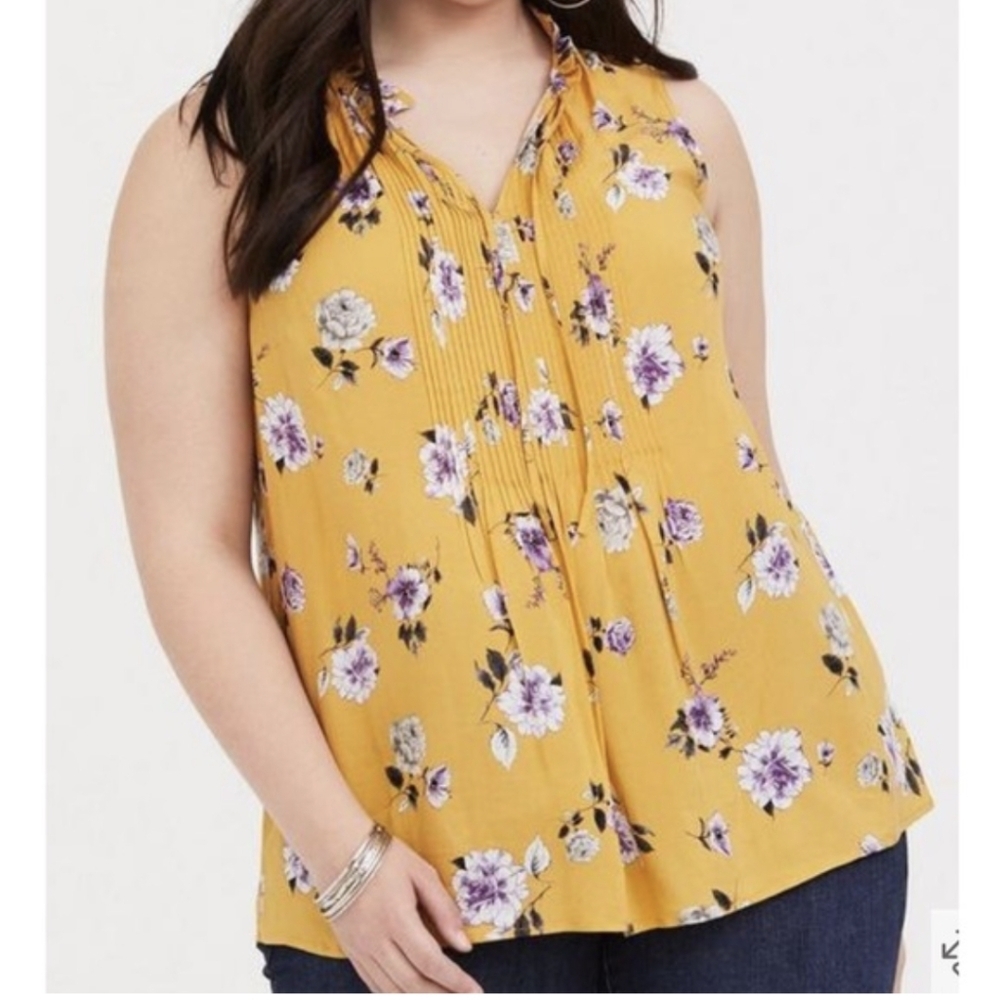 ❤️5/$25  Torrid Yellow Floral Top